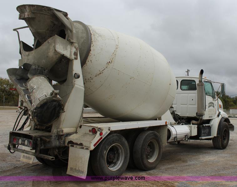 image for item J4294 2000 Sterling A9500 mixer truck