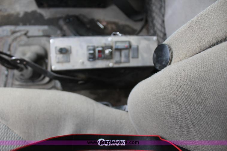 image for item J4294 2000 Sterling A9500 mixer truck