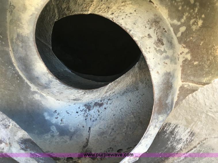 image for item J4294 2000 Sterling A9500 mixer truck