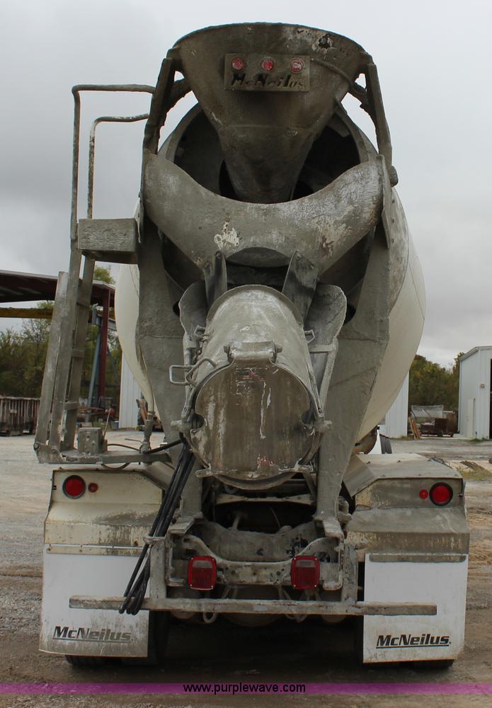 image for item J4295 1999 Sterling A9500 mixer truck