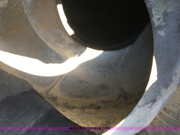 image for item J4295 1999 Sterling A9500 mixer truck