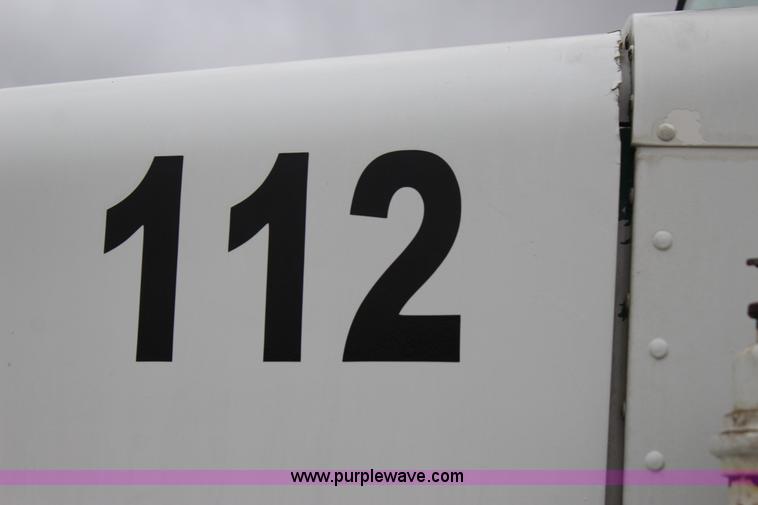 image for item J4296 1990 Peterbilt 357 mixer truck