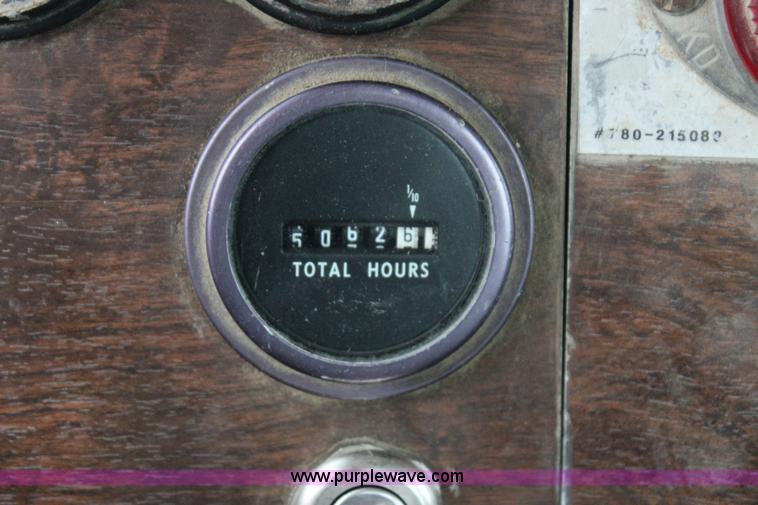 image for item J4296 1990 Peterbilt 357 mixer truck