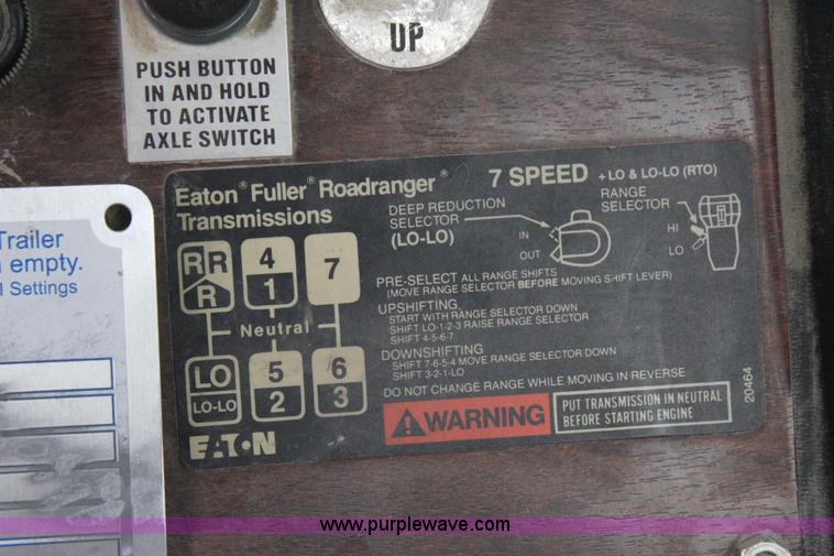 image for item J4296 1990 Peterbilt 357 mixer truck