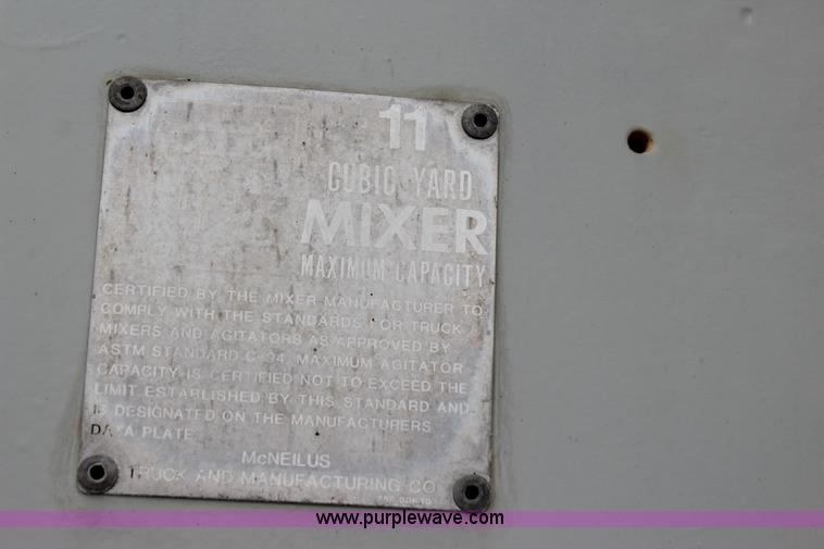 image for item J4296 1990 Peterbilt 357 mixer truck