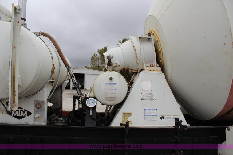 image for item J4296 1990 Peterbilt 357 mixer truck