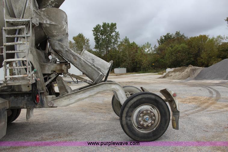 image for item J4296 1990 Peterbilt 357 mixer truck