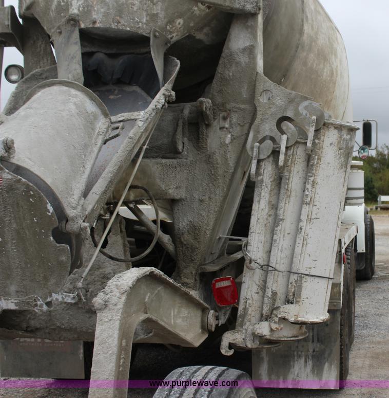 image for item J4296 1990 Peterbilt 357 mixer truck