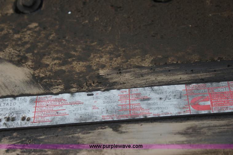 image for item J4296 1990 Peterbilt 357 mixer truck