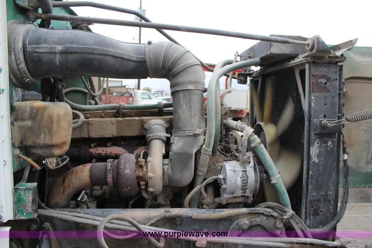 image for item J4296 1990 Peterbilt 357 mixer truck