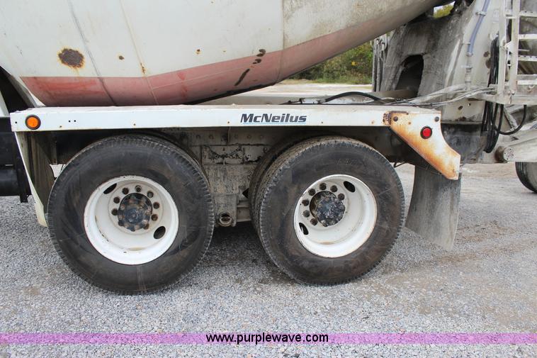 image for item J4296 1990 Peterbilt 357 mixer truck