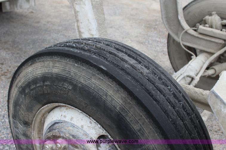 image for item J4296 1990 Peterbilt 357 mixer truck