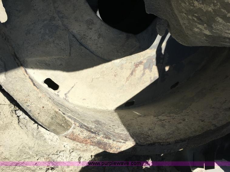 image for item J4296 1990 Peterbilt 357 mixer truck