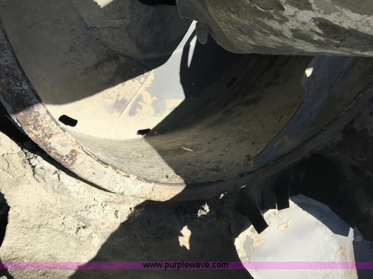 image for item J4296 1990 Peterbilt 357 mixer truck