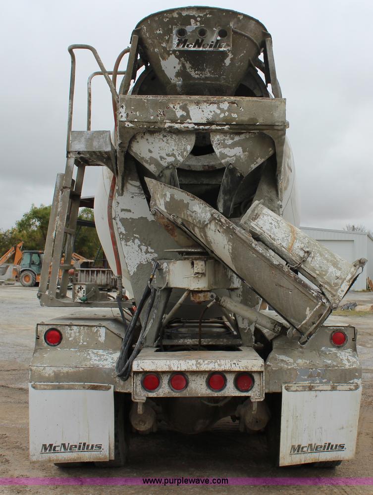 image for item J4297 1991 Ford LT8000 mixer truck