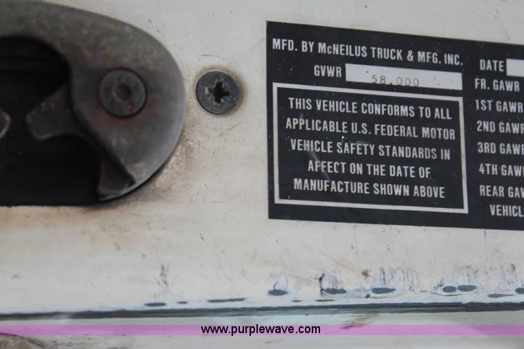 image for item J4297 1991 Ford LT8000 mixer truck