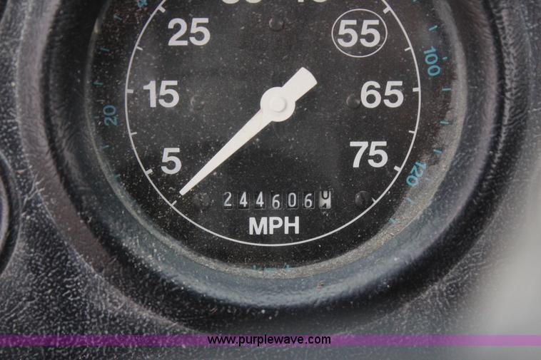 image for item J4297 1991 Ford LT8000 mixer truck