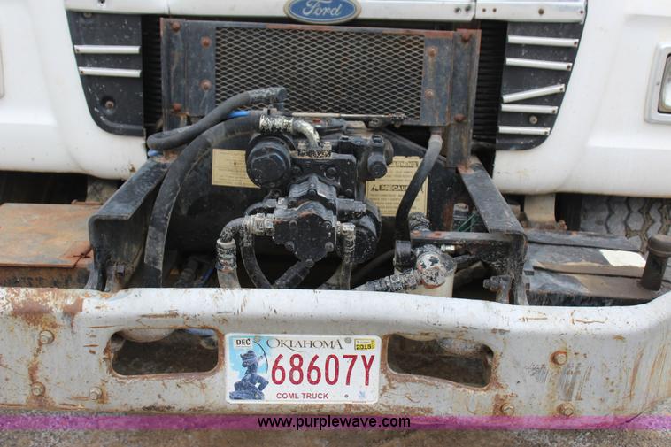 image for item J4297 1991 Ford LT8000 mixer truck