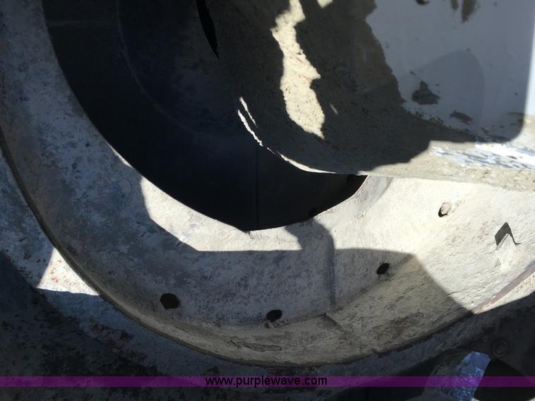 image for item J4297 1991 Ford LT8000 mixer truck