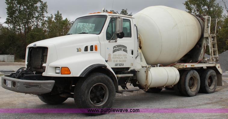 image for item J4298 1998 Ford LT8513 Louisville 113 mixer truck