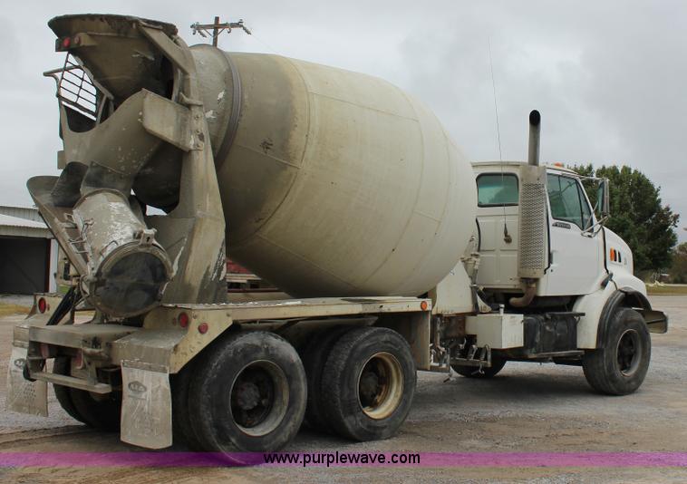 image for item J4298 1998 Ford LT8513 Louisville 113 mixer truck