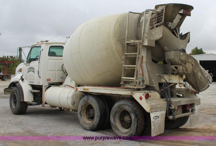 image for item J4298 1998 Ford LT8513 Louisville 113 mixer truck