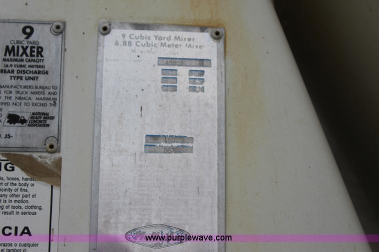 image for item J4298 1998 Ford LT8513 Louisville 113 mixer truck