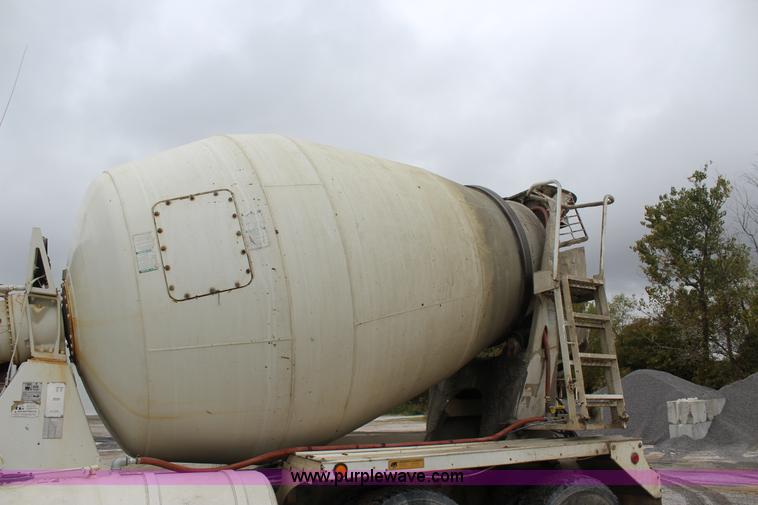 image for item J4298 1998 Ford LT8513 Louisville 113 mixer truck