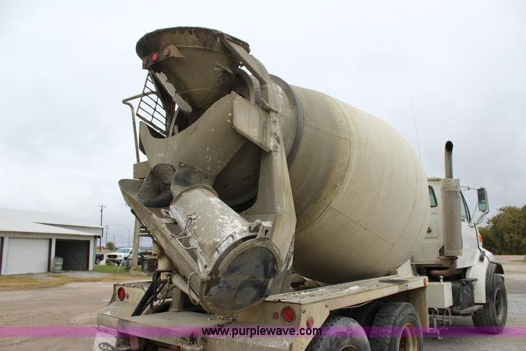 image for item J4298 1998 Ford LT8513 Louisville 113 mixer truck