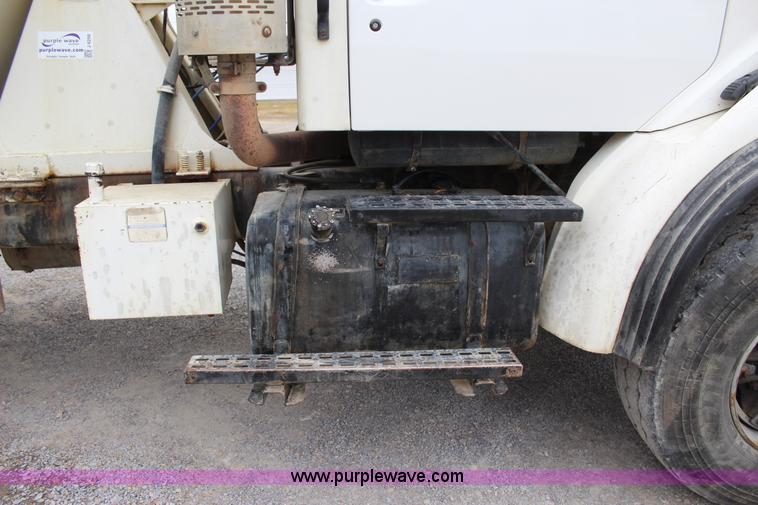 image for item J4298 1998 Ford LT8513 Louisville 113 mixer truck