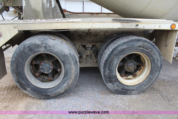 image for item J4298 1998 Ford LT8513 Louisville 113 mixer truck