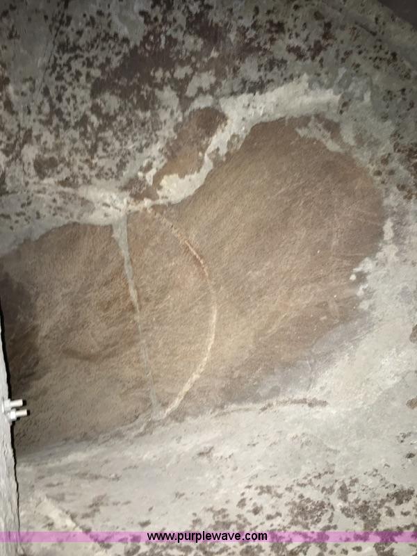 image for item J4298 1998 Ford LT8513 Louisville 113 mixer truck