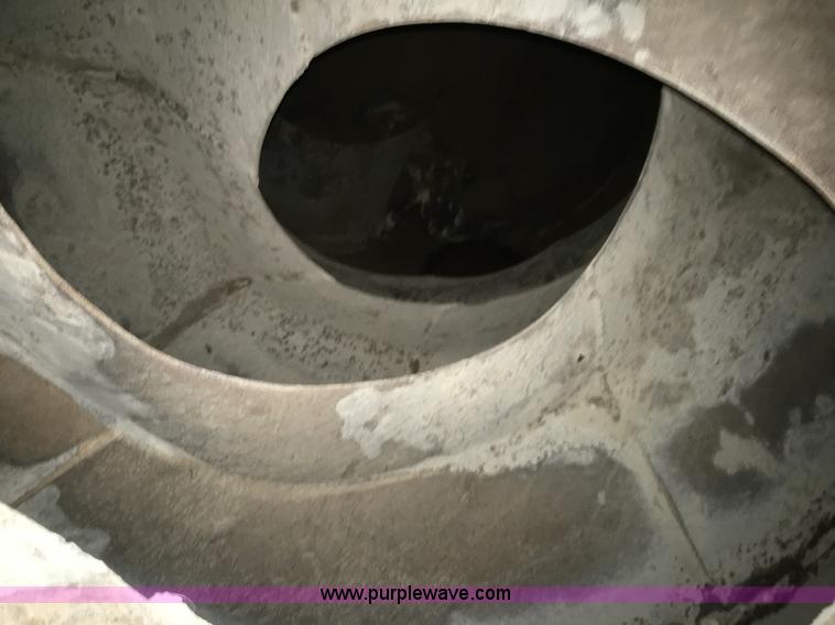 image for item J4298 1998 Ford LT8513 Louisville 113 mixer truck