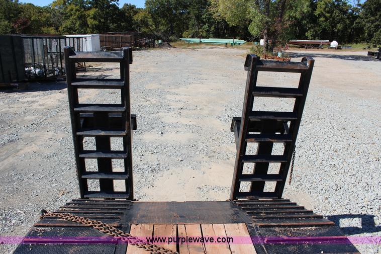 image for item J4330 2014 Viking VFDD46R18F35T equipment trailer