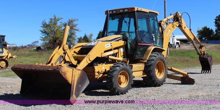 image for item J4331 2004 Caterpillar 420D backhoe