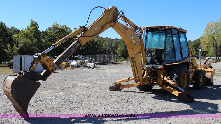 image for item J4331 2004 Caterpillar 420D backhoe