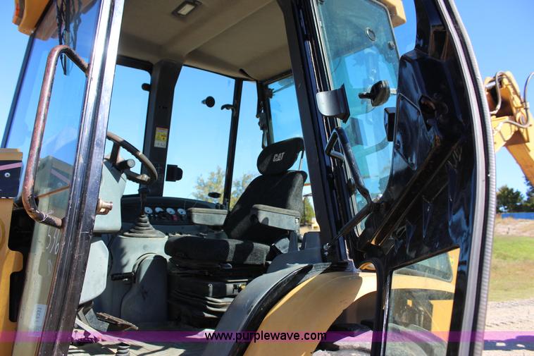 image for item J4331 2004 Caterpillar 420D backhoe
