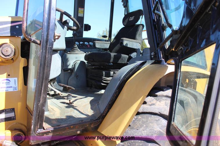 image for item J4331 2004 Caterpillar 420D backhoe