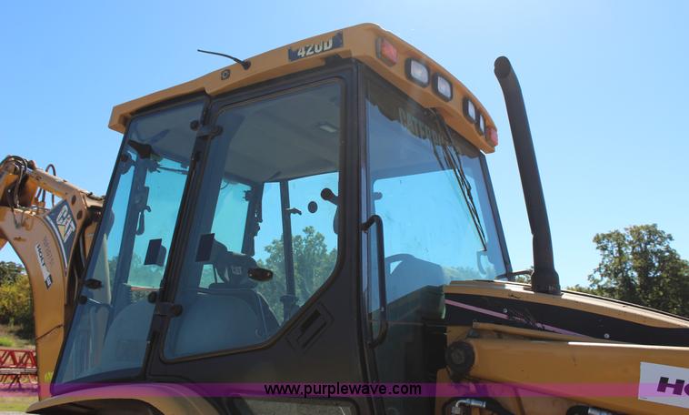 image for item J4331 2004 Caterpillar 420D backhoe