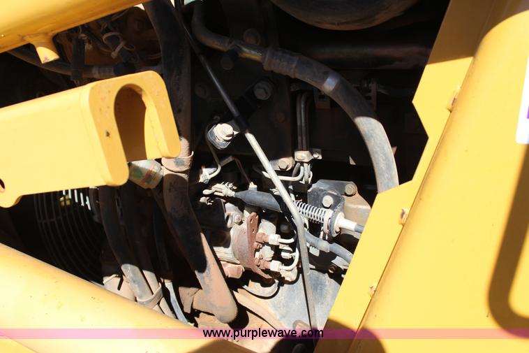 image for item J4331 2004 Caterpillar 420D backhoe