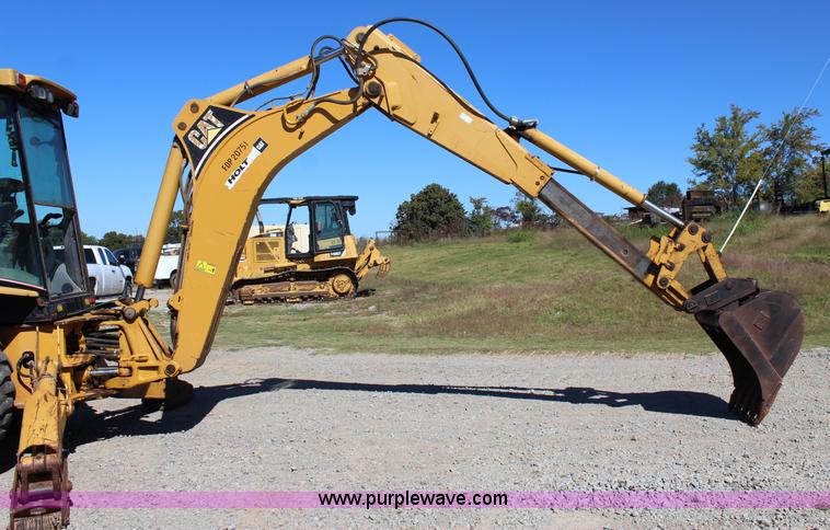 image for item J4331 2004 Caterpillar 420D backhoe