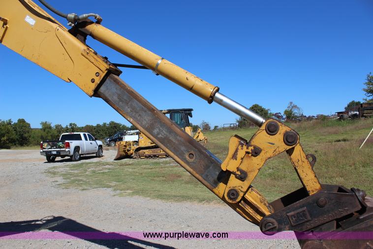 image for item J4331 2004 Caterpillar 420D backhoe