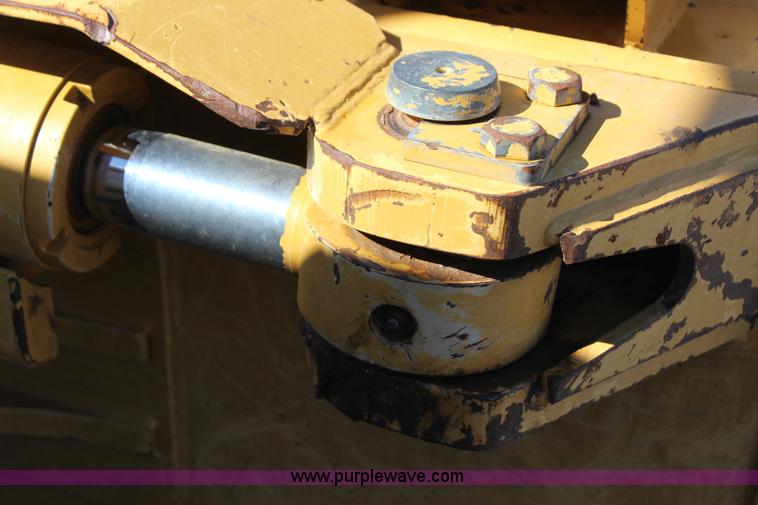 image for item J4332 2009 Caterpillar D6K XL dozer