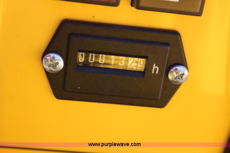 image for item J4367 2013 Wacker Neuson 803 mini excavator