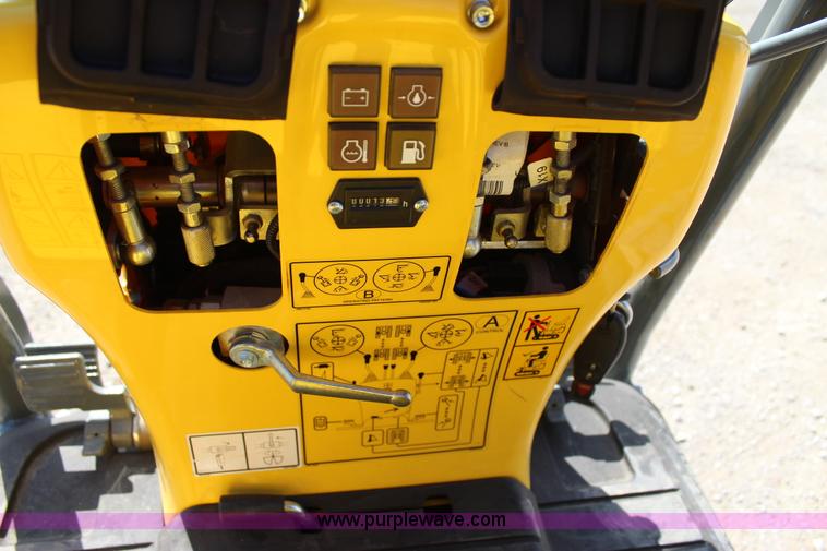 image for item J4367 2013 Wacker Neuson 803 mini excavator