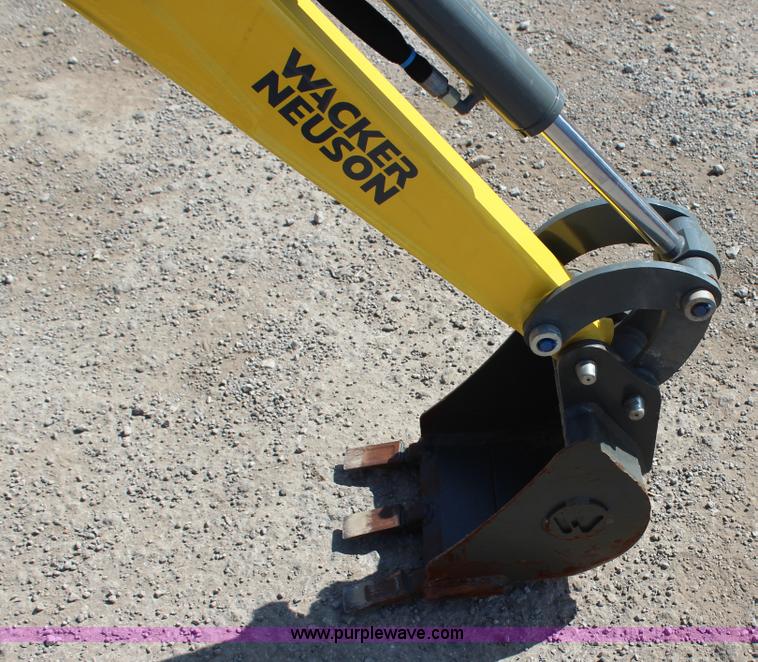 image for item J4367 2013 Wacker Neuson 803 mini excavator