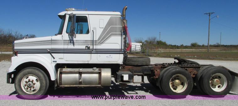 image for item J8726 1987 Volvo White WIM semi truck