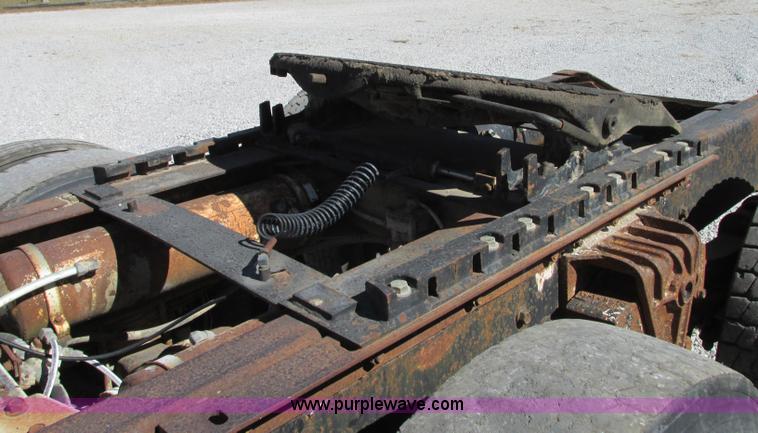 image for item J8726 1987 Volvo White WIM semi truck