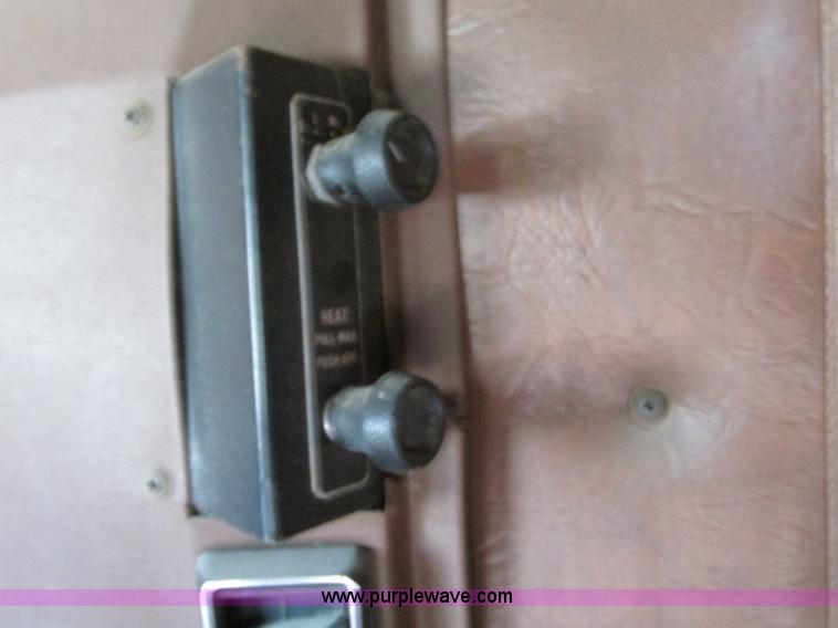 image for item J8726 1987 Volvo White WIM semi truck