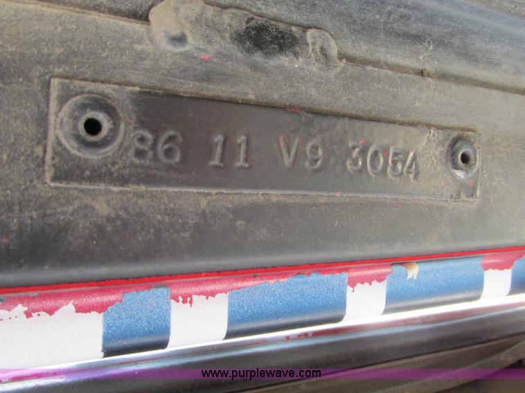 image for item J8726 1987 Volvo White WIM semi truck